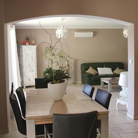 In Les Angles With Wifi *