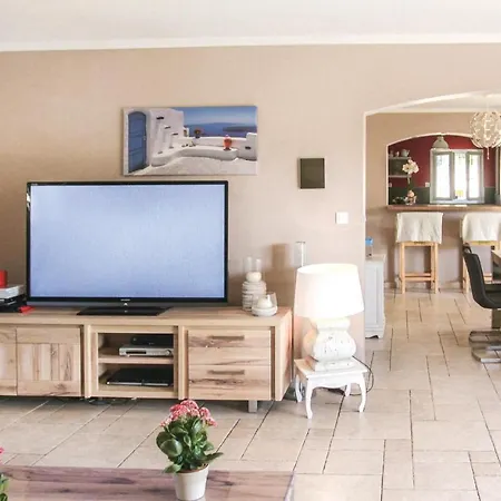 In Les Angles With Wifi *